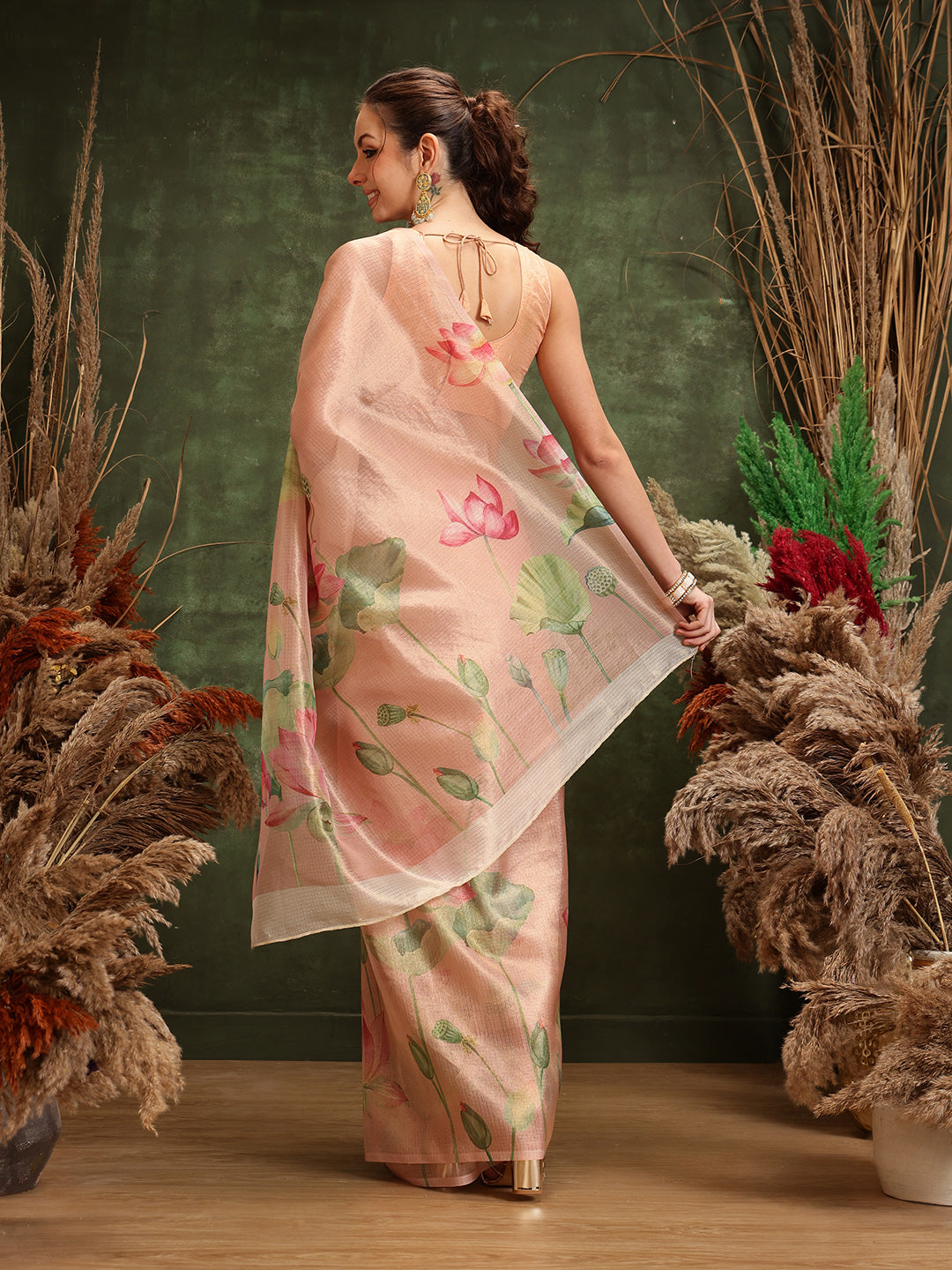 Hiral Fashion Peach Bollywood Cotton Tissue Floral Digital Printed Saree | Swadesiicart