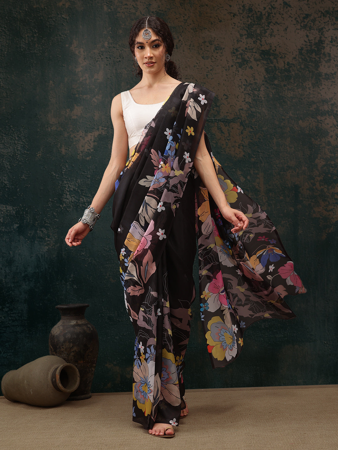 Black Polyester Digital Print Floral Saree with Unstitched Blouse - Hiral Fashion | Swadesiicart