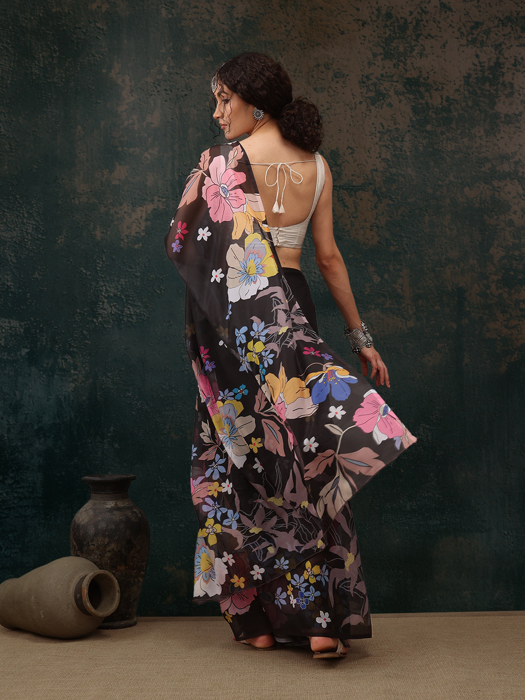 Black Polyester Digital Print Floral Saree with Unstitched Blouse - Hiral Fashion | Swadesiicart