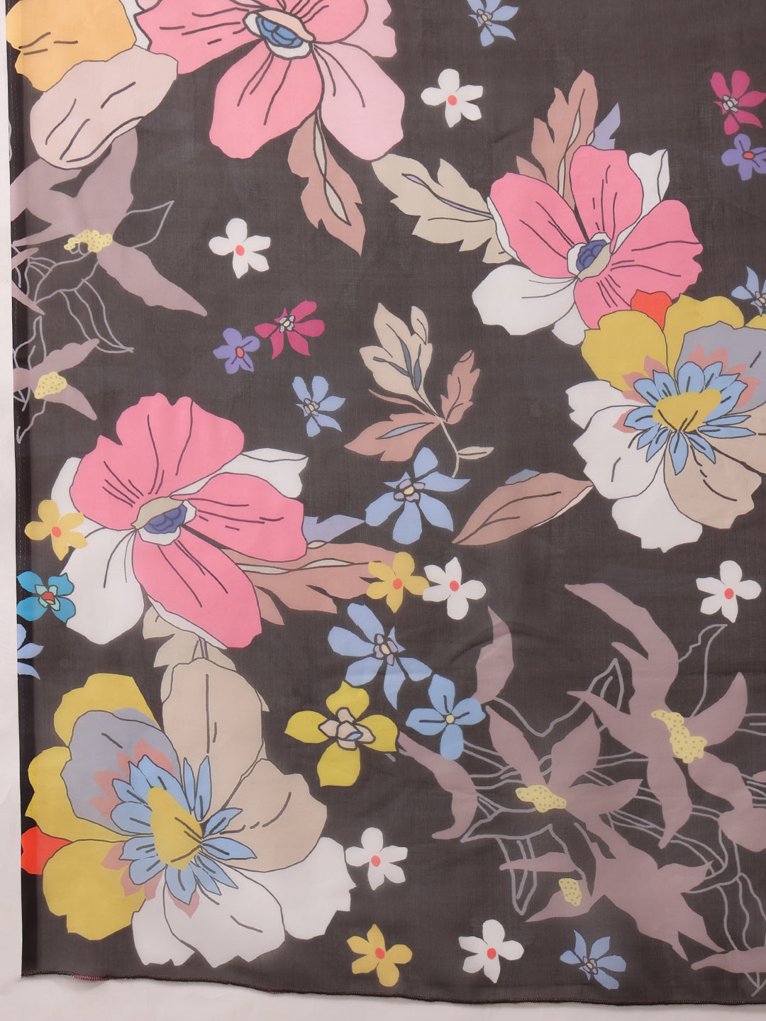 Black Polyester Digital Print Floral Saree with Unstitched Blouse - Hiral Fashion | Swadesiicart