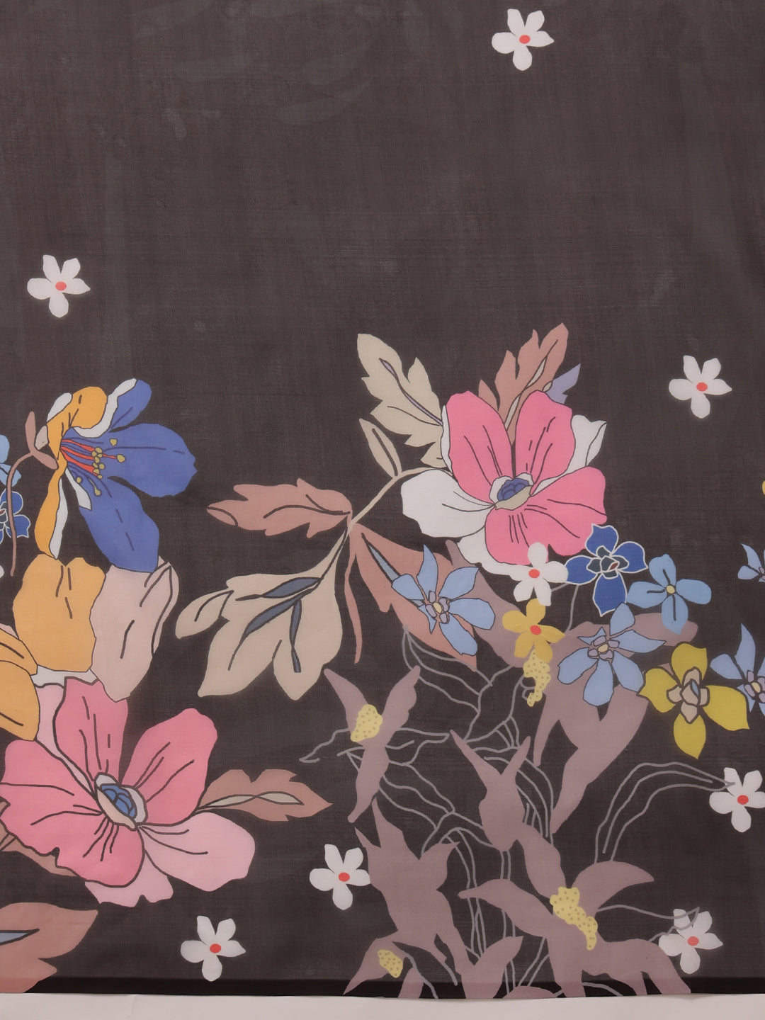 Black Polyester Digital Print Floral Saree with Unstitched Blouse - Hiral Fashion | Swadesiicart