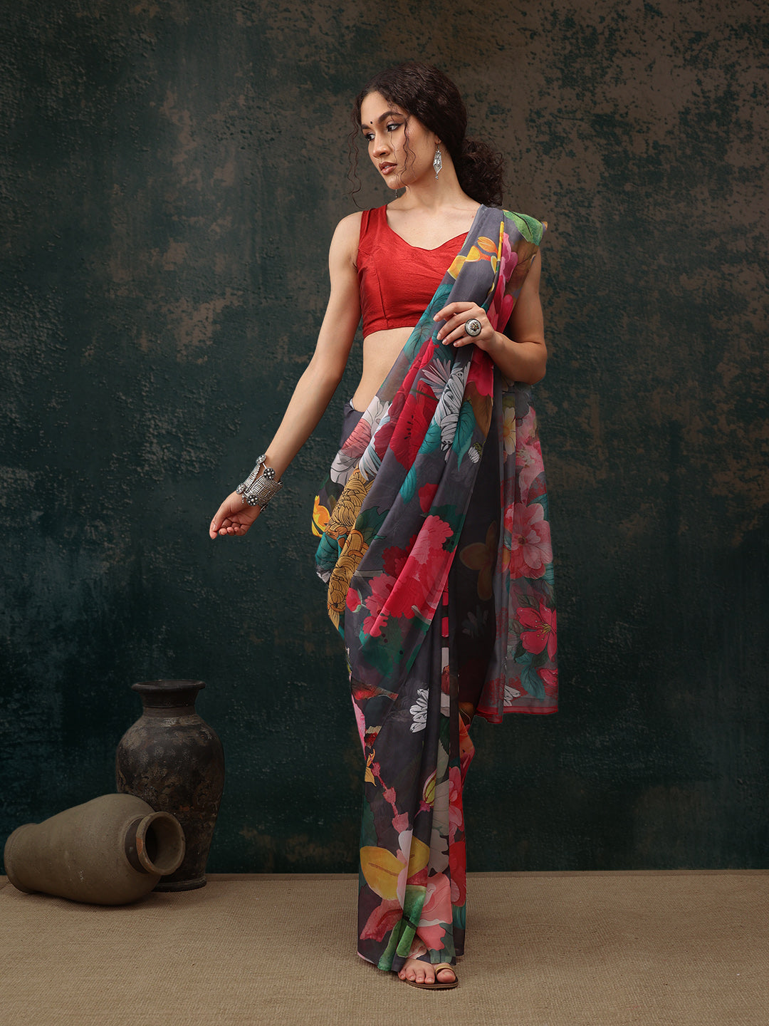 Gray Polyester Digital Print Floral Saree with Unstitched Blouse - Hiral Fashion | Swadesiicart