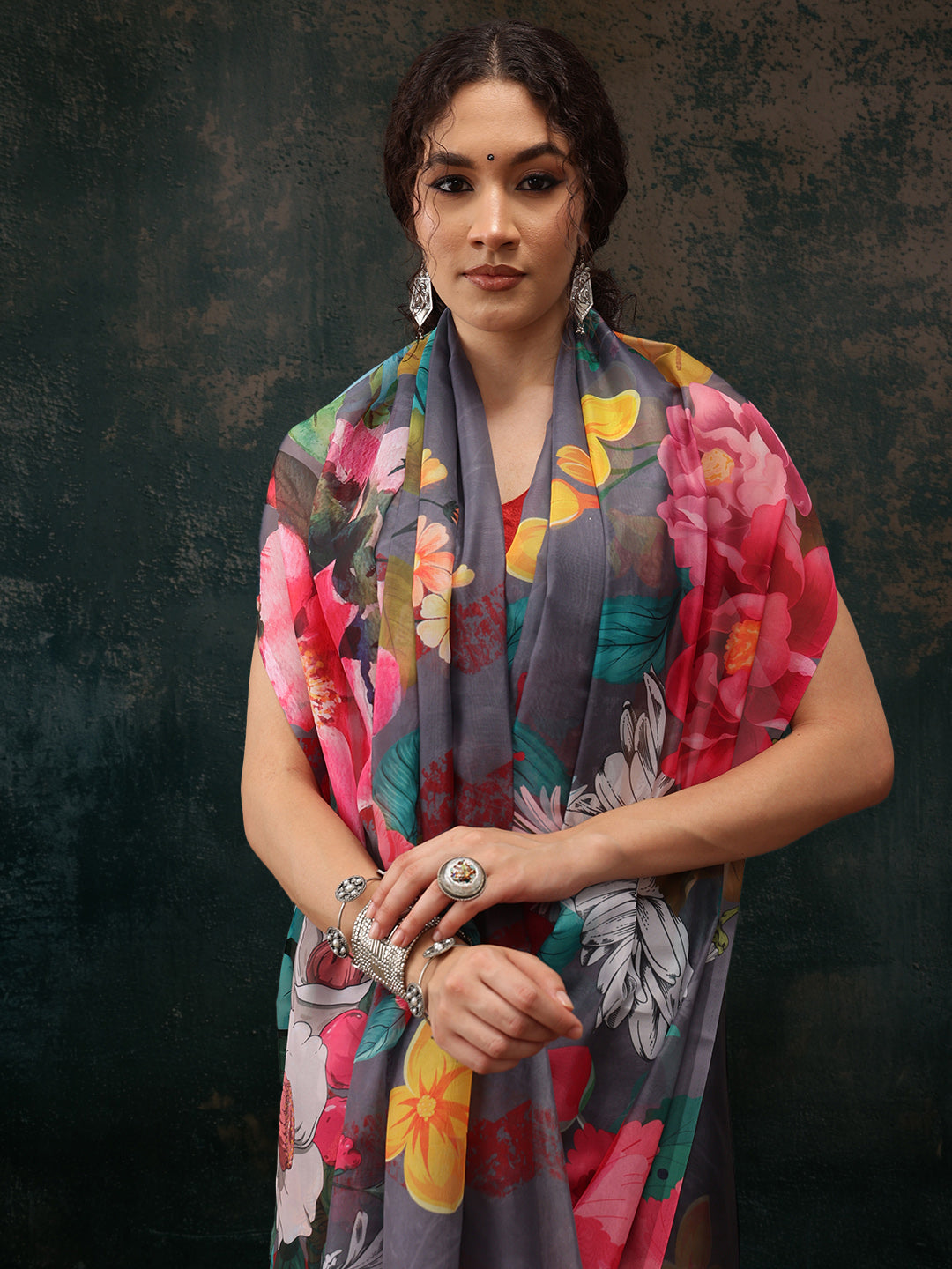 Gray Polyester Digital Print Floral Saree with Unstitched Blouse - Hiral Fashion | Swadesiicart