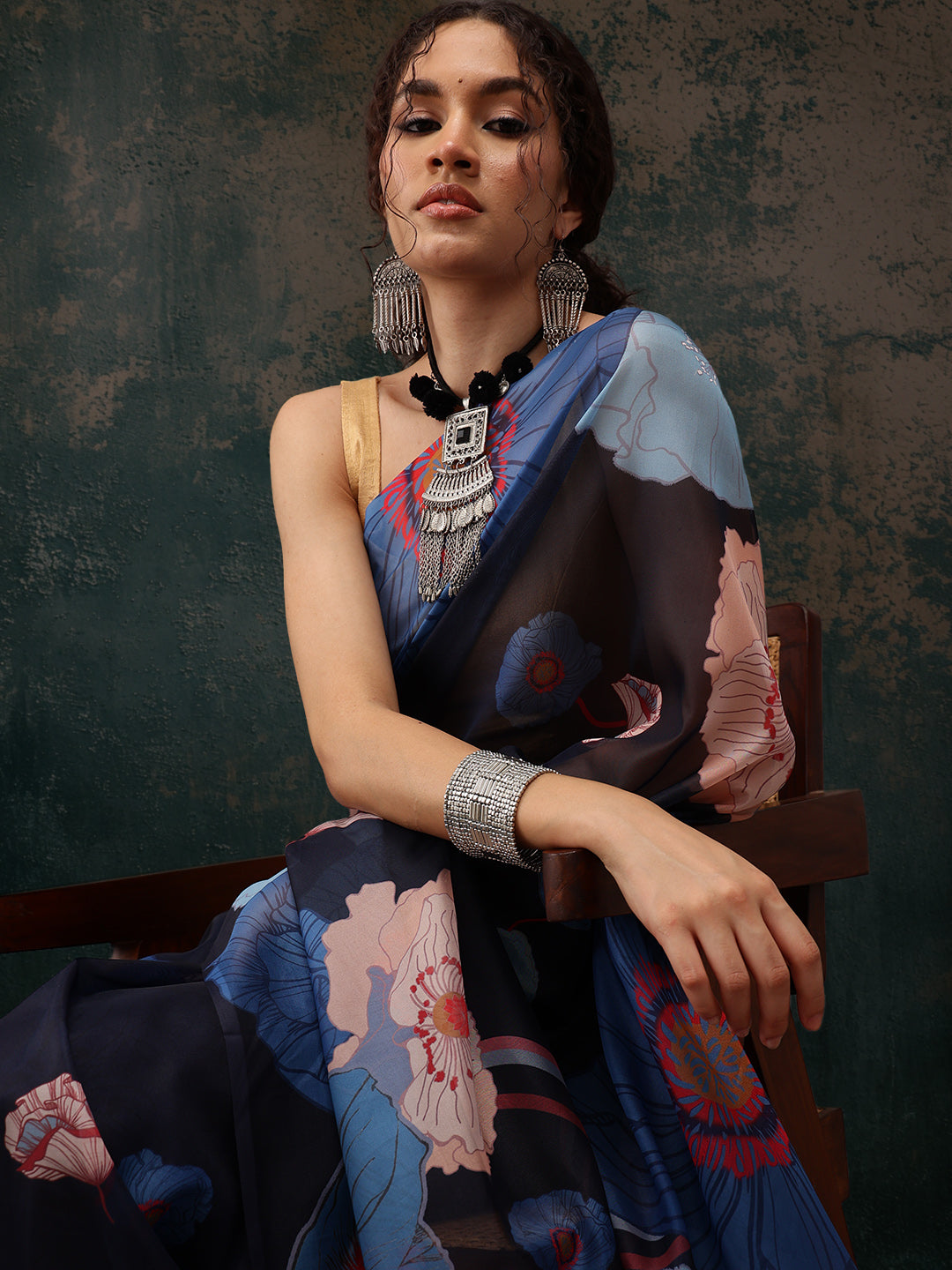 Navy Blue Polyester Digital Print Floral Saree with Unstitched Blouse - Hiral Fashion | Swadesiicart