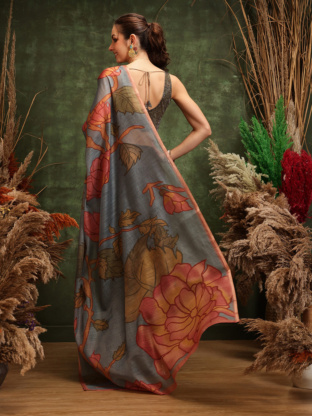 Hiral Fashion Black Cotton Silk Floral Digital Printed Saree | Swadesiicart