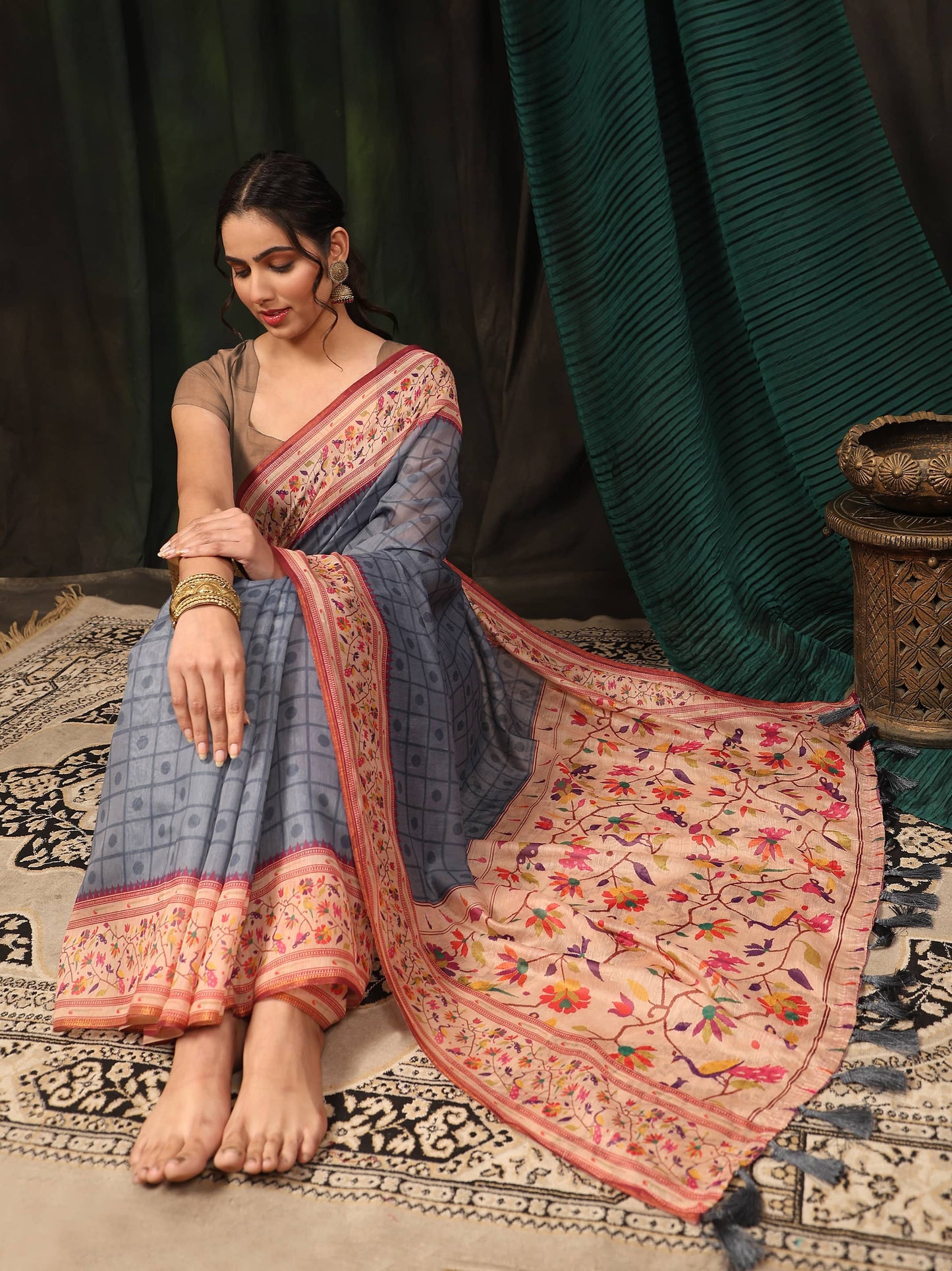 Hiral Fashion Grey Paithani Cotton Blend Geomatric Digital Printed Saree | Swadesiicart