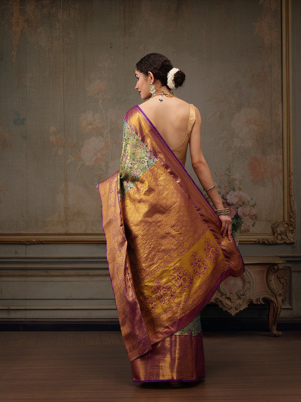 Green Pure Silk Woven Zari Design Floral Saree with Unstitched Blouse - Hiral Fashion | Swadesiicart