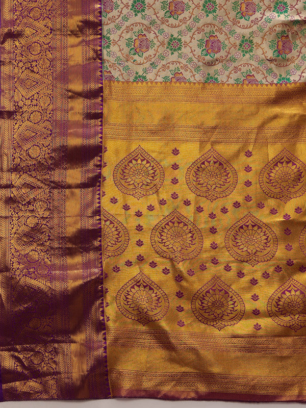 Gray/Silver Pure Silk Woven Zari Design Floral Saree with Unstitched Blouse - Hiral Fashion | Swadesiicart