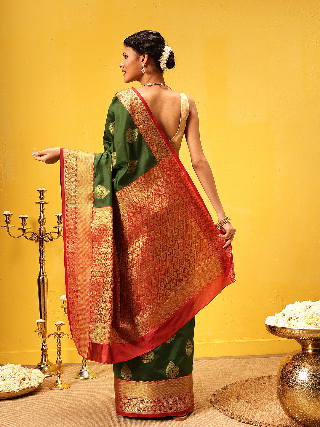 Hiral Fashion Green Kanjeevaram Silk Woven Design Saree | Swadesiicart