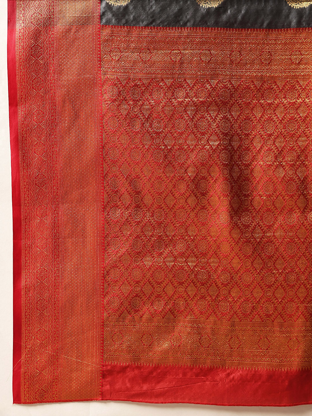 Hiral Fashion Grey Kanjeevaram Silk Woven Design Saree | Swadesiicart