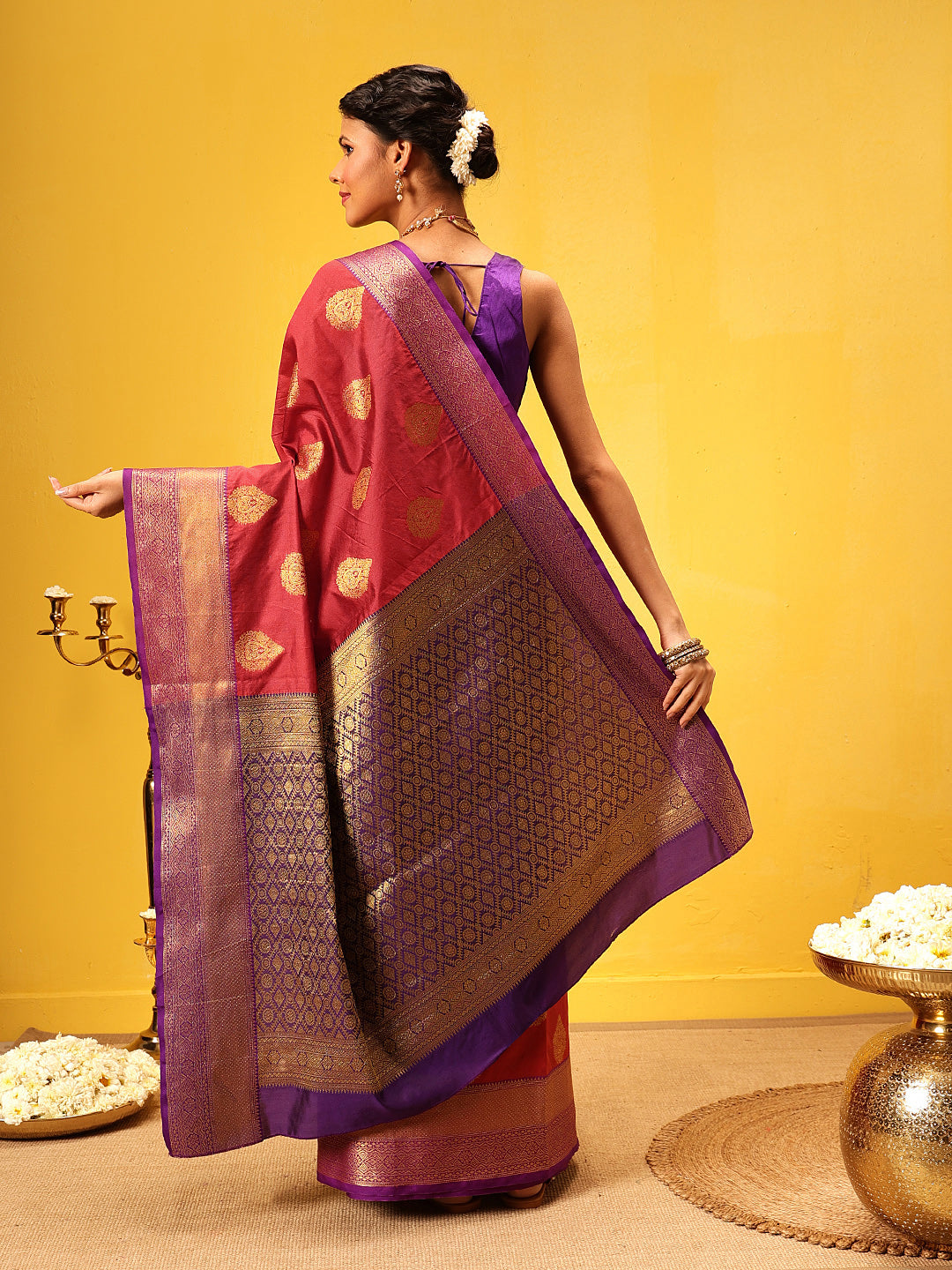 Hiral Fashion Red Kanjeevaram Silk Woven Design Saree | Swadesiicart