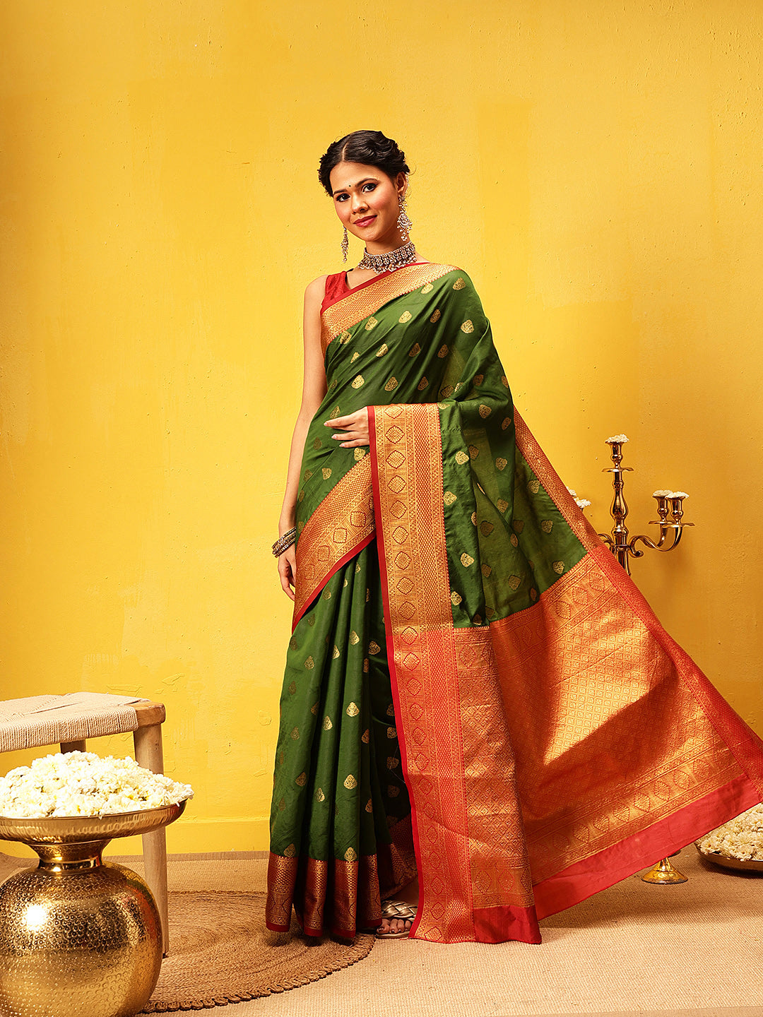 Hiral Fashion Green Kanjeevaram Silk Woven Design Saree | Swadesiicart