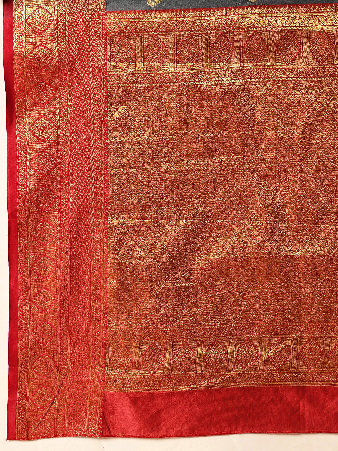 Hiral Fashion Grey Kanjeevaram Silk Woven Design Saree | Swadesiicart