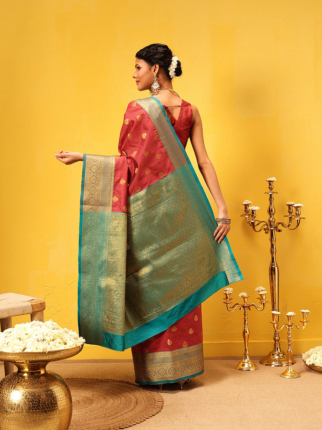 Hiral Fashion Red Kanjeevaram Silk Woven Design Saree | Swadesiicart