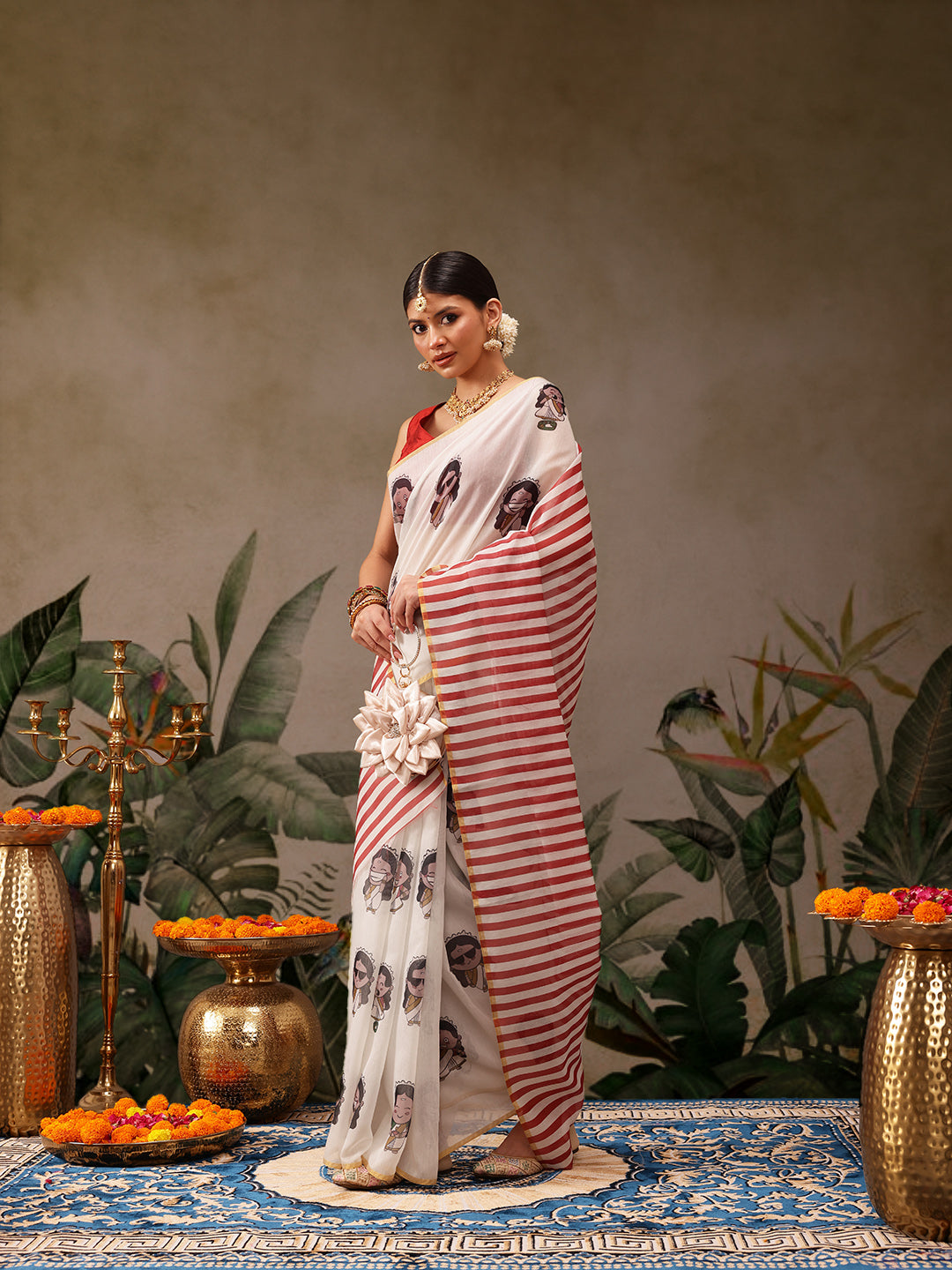 Hiral Fashion Beige Chanderi Cotton Blend Abstract Digital Print Saree | Swadesiicart