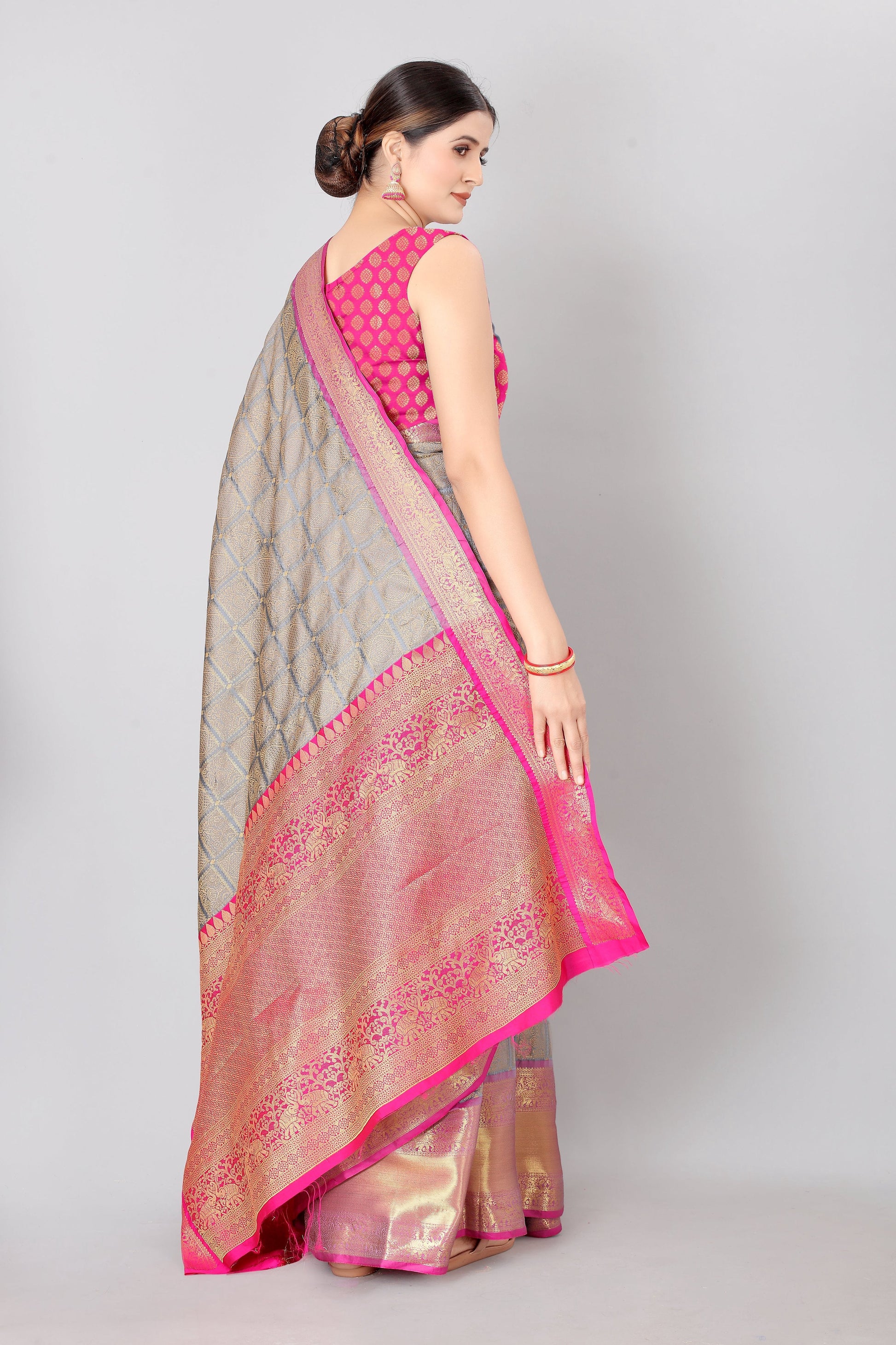 Hiral Fashion Grey Banarasi Silk Blend Geomatric Woven Design Saree | Swadesiicart