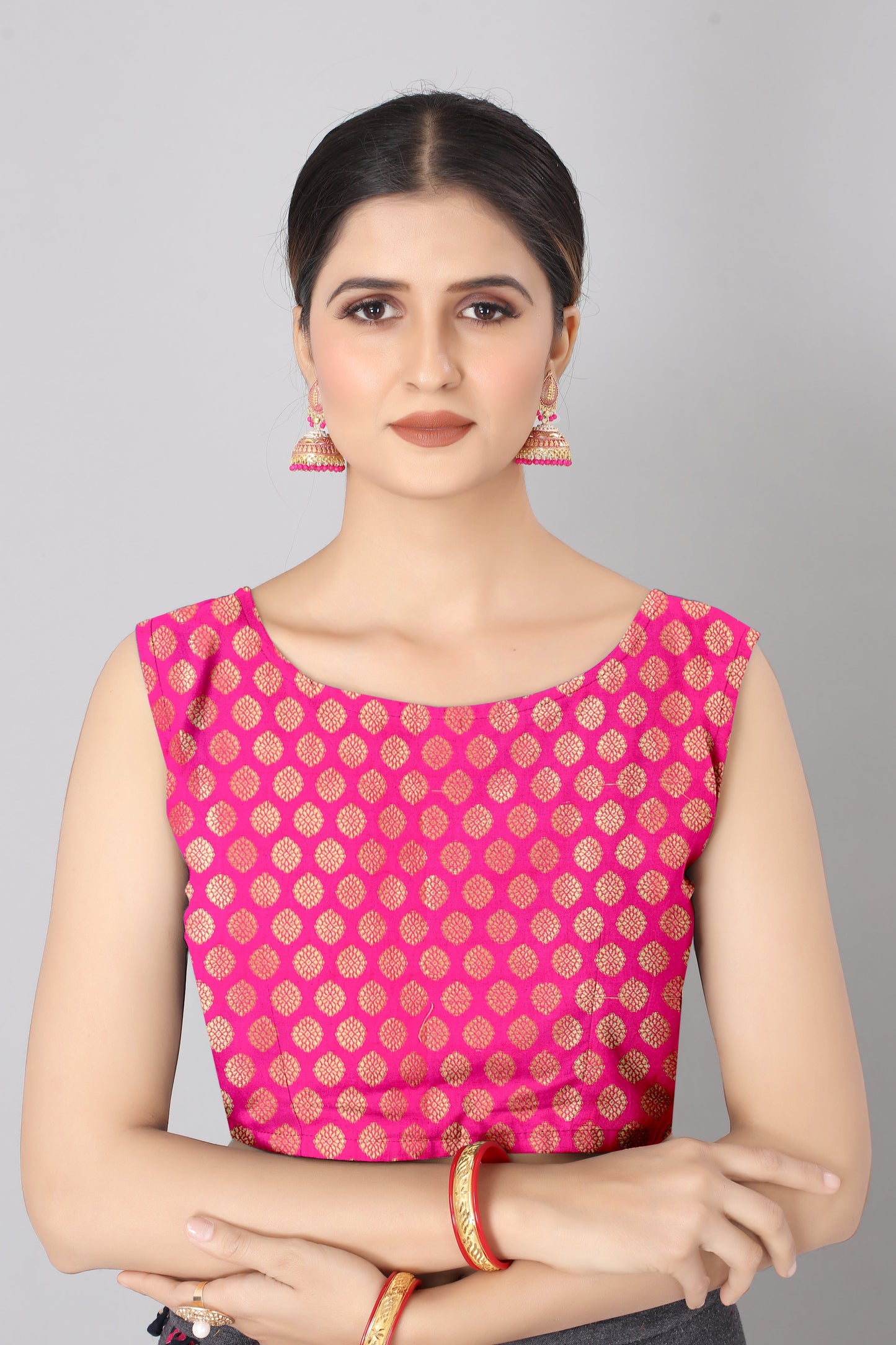 Hiral Fashion Grey Banarasi Silk Blend Geomatric Woven Design Saree | Swadesiicart