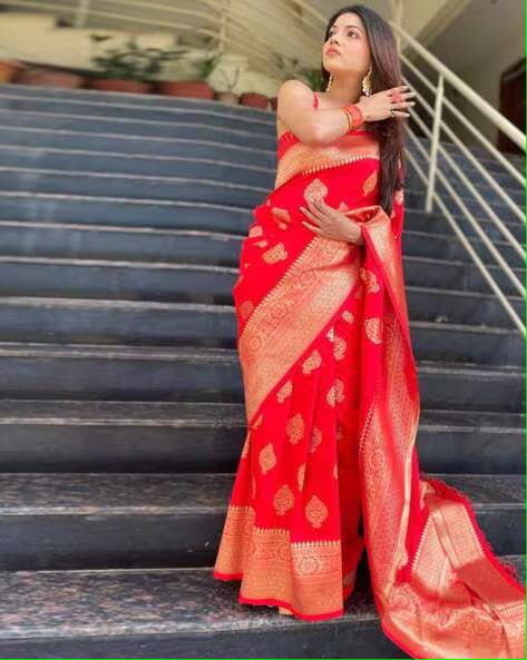 Vamika Weaving Banarasi Jacquard Red Kanjivaram Saree | Swadesiicart