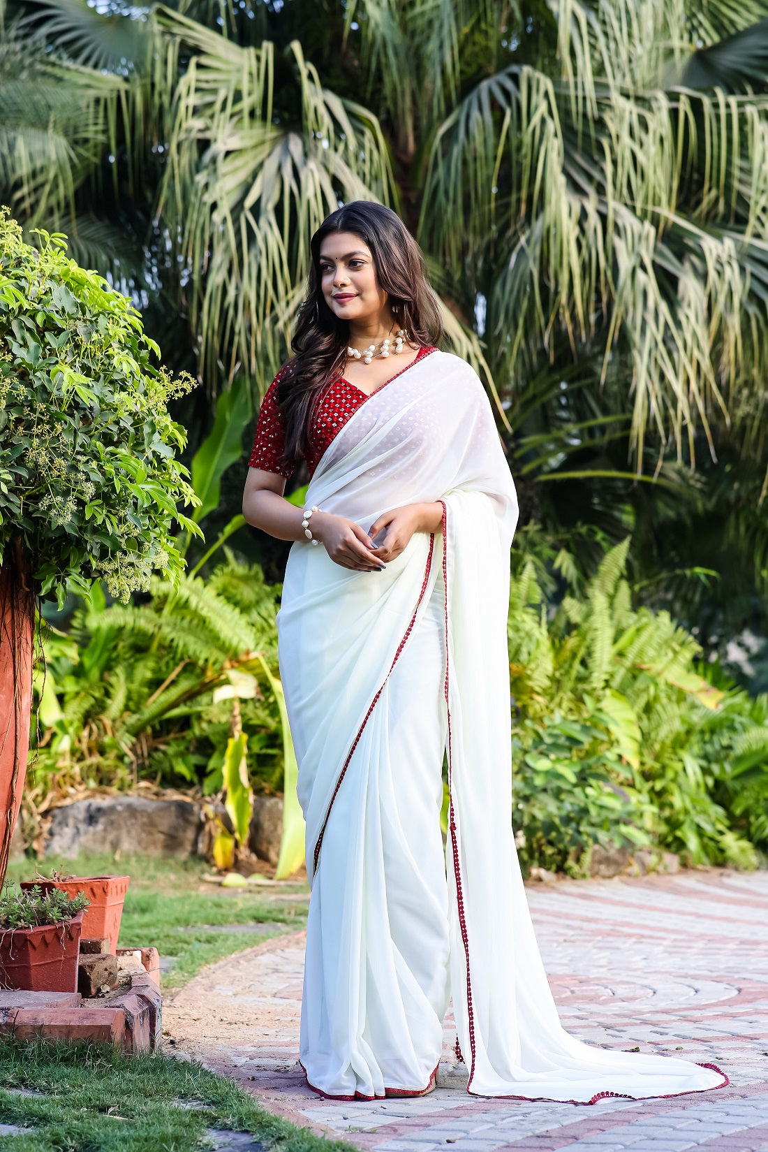 Teeya Creation Off White Color Georgette Fabric ready To Wear Saree | Swadesiicart