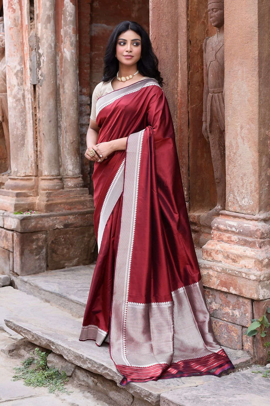 Joban Fashion Maroon Red Colour Banarasi Katan Pure Handloom Banarasi Silk Saree | Swadesiicart