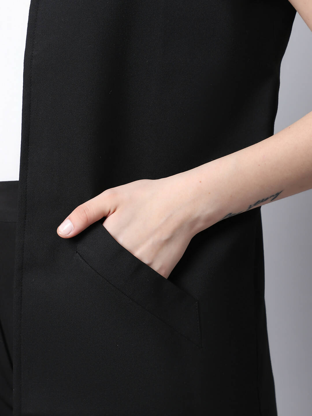 Even Apparels Black Polywool Open Front Women's Long Coat PW668 | Swadesiicart