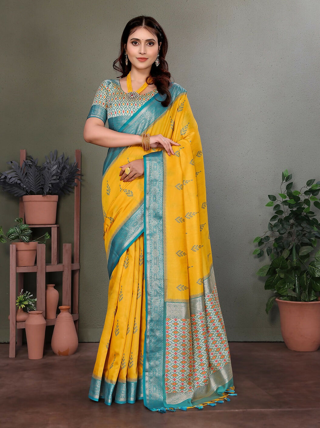 Joban Fashion Yellow Woven Design Banarasi Silk Sarees | Swadesiicart