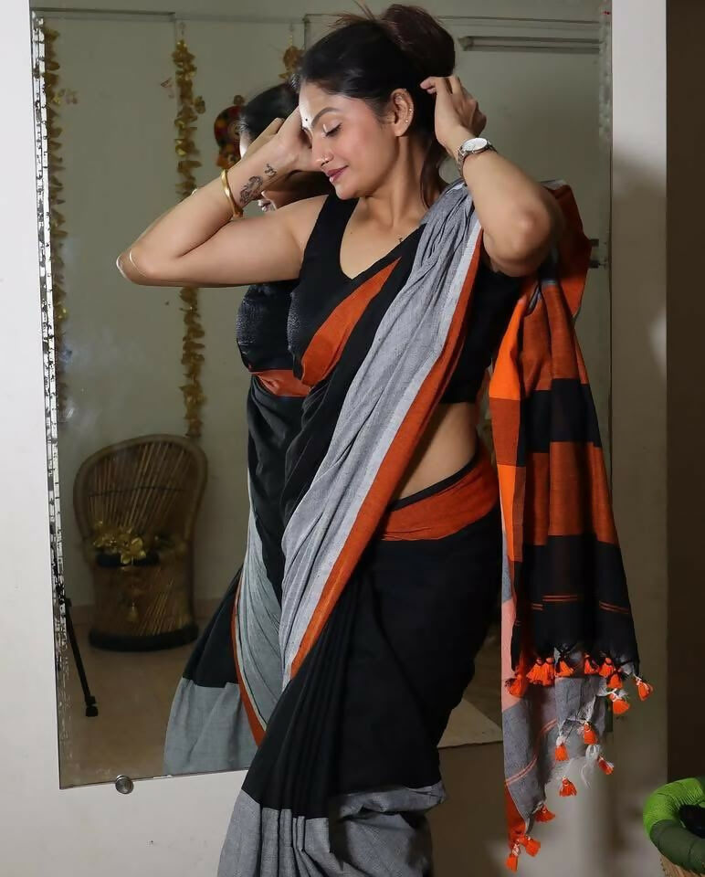 Exclusive Collection Beautiful black Gray Pure Cotton Woven Handloom Saree With Running Blouse Piece - Swadesiicart