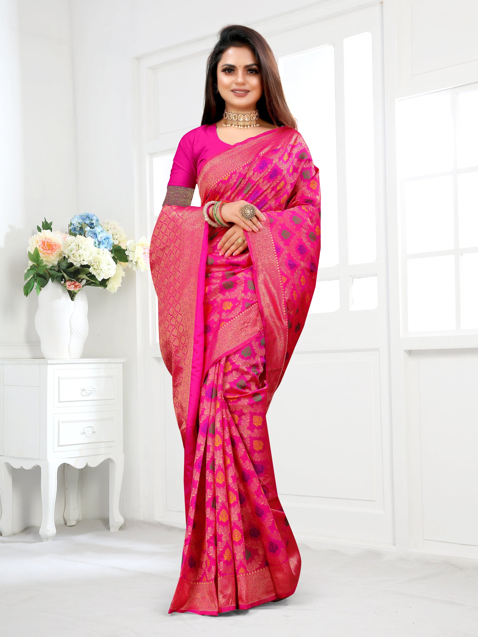 Vedant Vastram Litchi Silk Designer Banarasi Saree - Pink | Swadesiicart