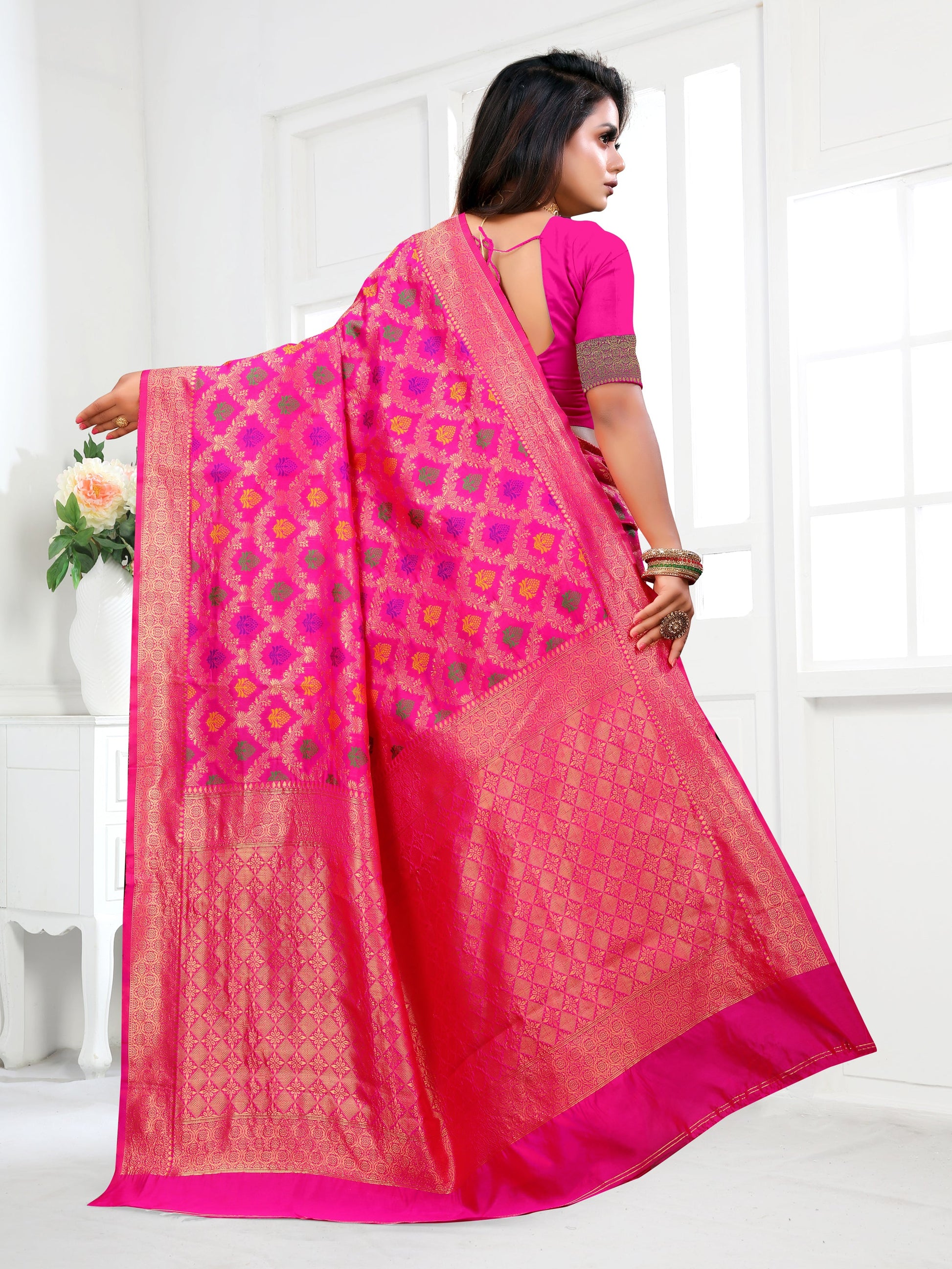 Vedant Vastram Litchi Silk Designer Banarasi Saree - Pink | Swadesiicart