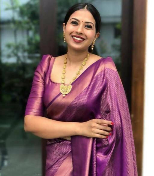 DEIANA'S Beautiful Designer Golden zari Soft Lichi Silk Saree - Majanta - Swadesiicart