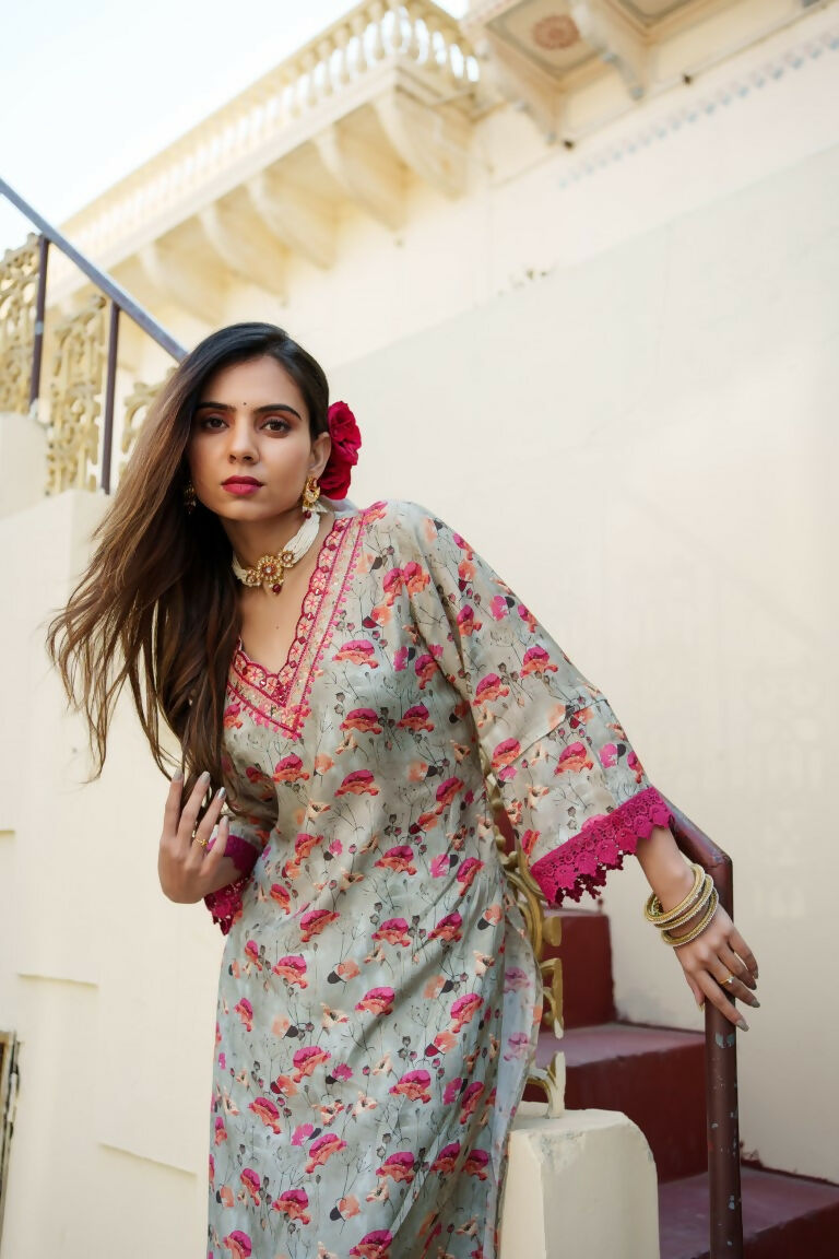 Vaasva Women Pista Green Muslin Embroidered Kurta & Pant Set | Swadesiicart