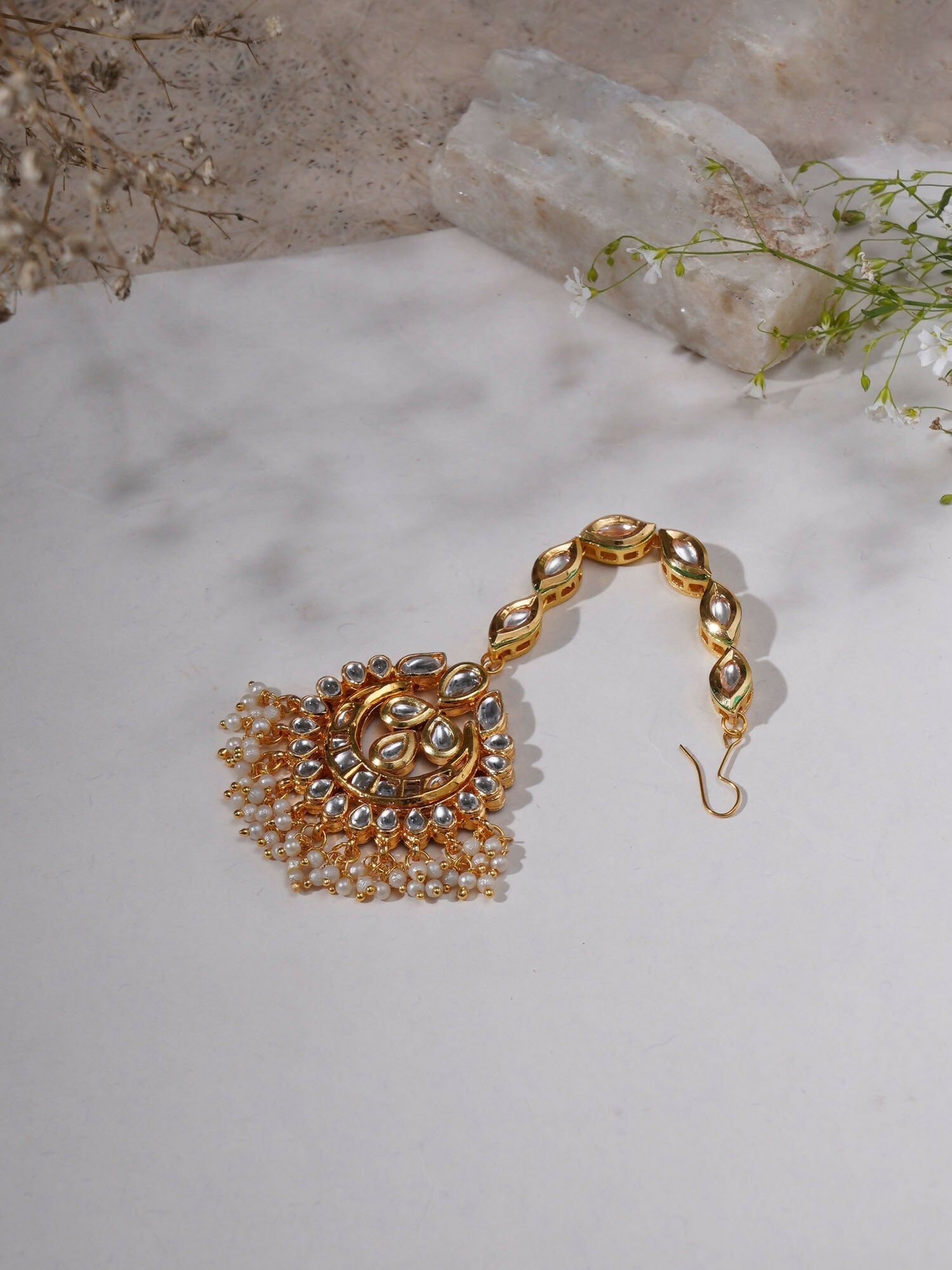 Kundan Maang Tikka (Gold) - Ruby Raang | Swadesiicart