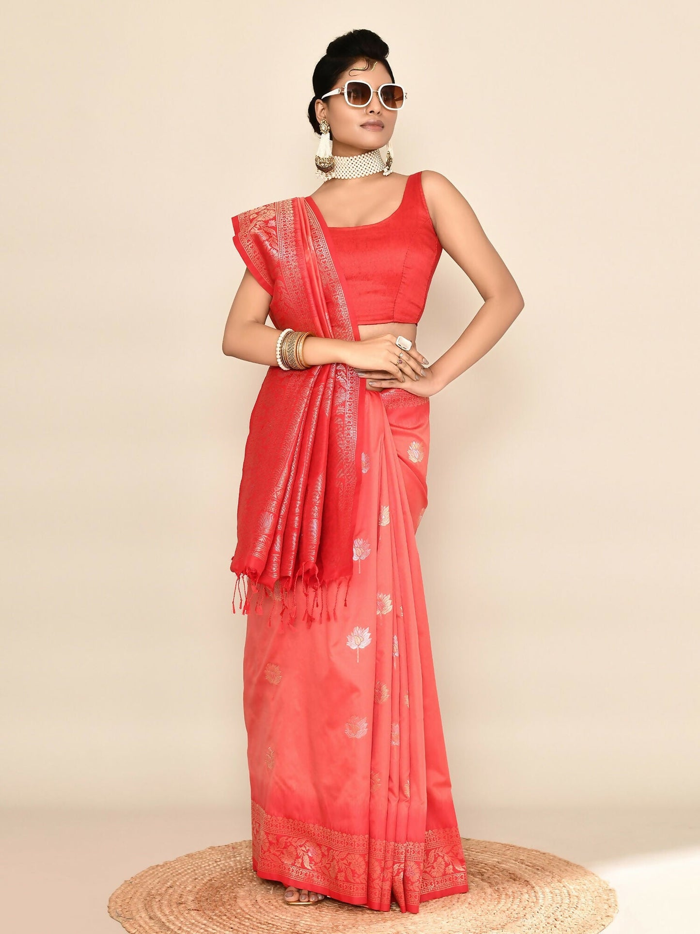 Joban Fashion Peach & Red Plain With Weaving Border Banarasi Silk Sarees | Swadesiicart