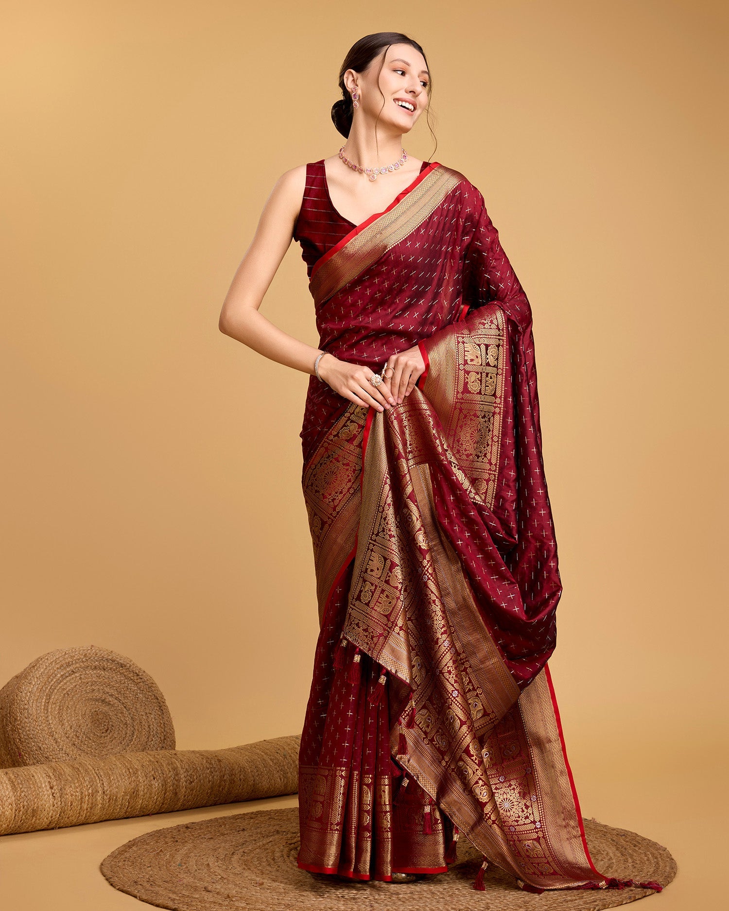 Vedant Vastram Soft Litchi Silk Banarasi Silk Saree - Maroon | Swadesiicart