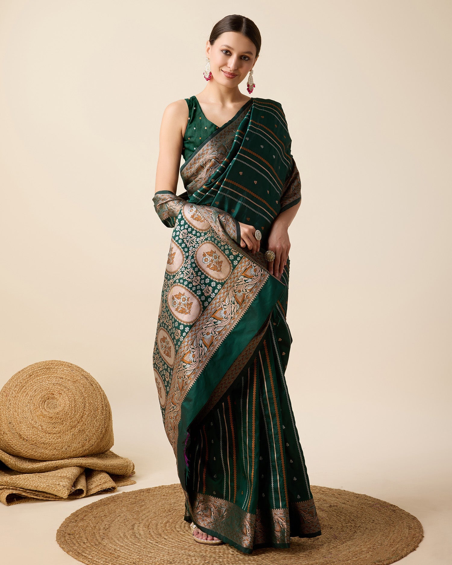 Vedant Vastram Soft Litchi Silk Banarasi Silk Saree - Green | Swadesiicart