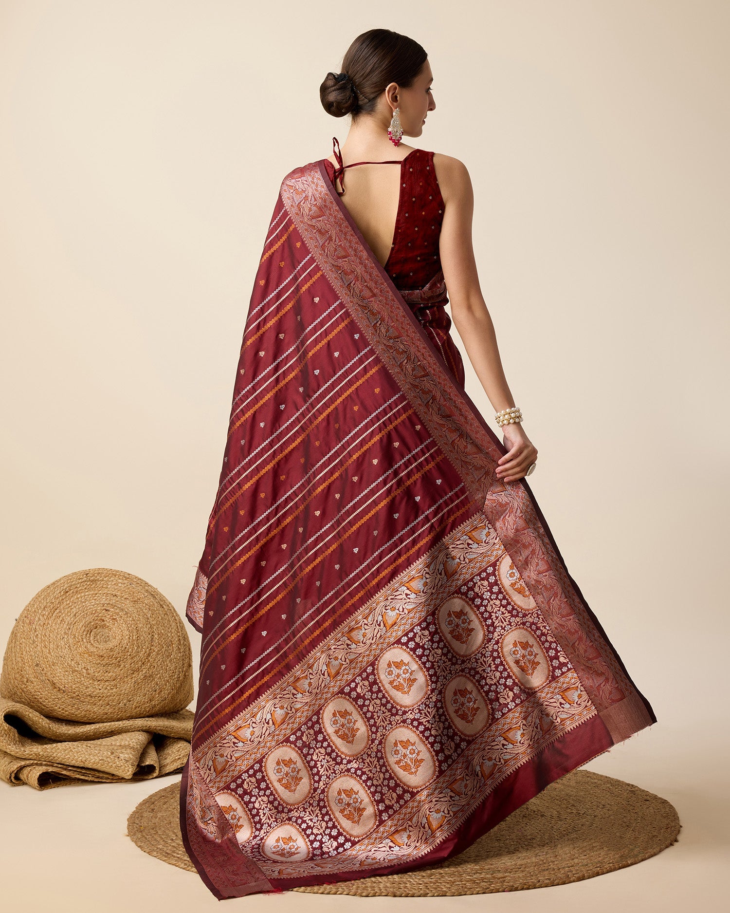 Vedant Vastram Soft Litchi Silk Banarasi Silk Saree - Maroon | Swadesiicart