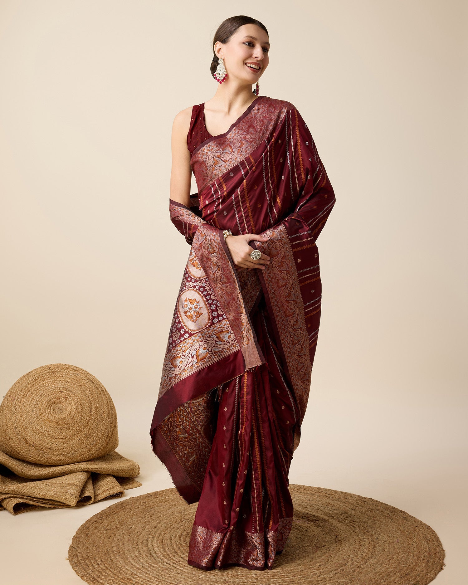 Vedant Vastram Soft Litchi Silk Banarasi Silk Saree - Maroon | Swadesiicart
