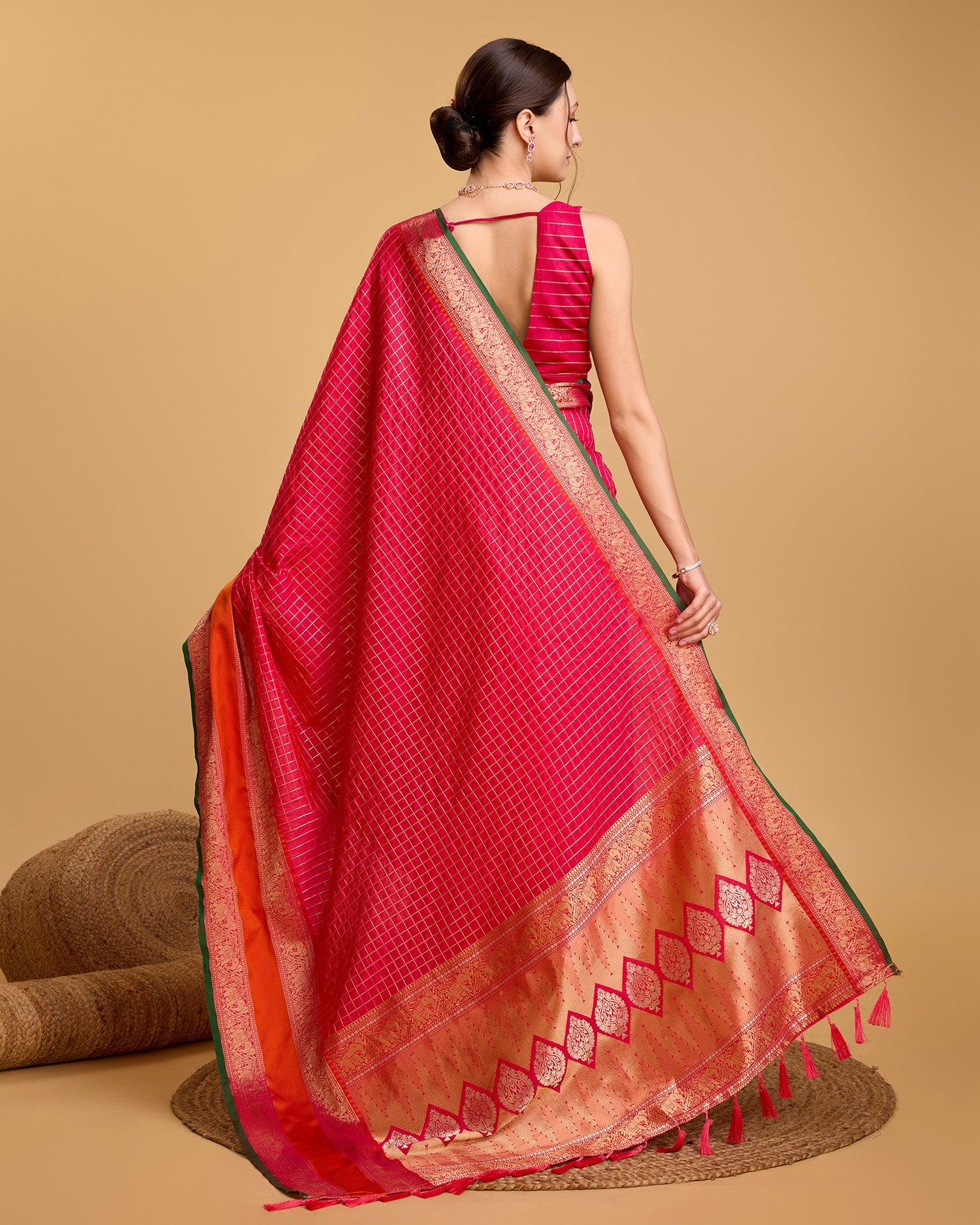 Vedant Vastram Soft Litchi Silk Banarasi Silk Saree - Pink | Swadesiicart