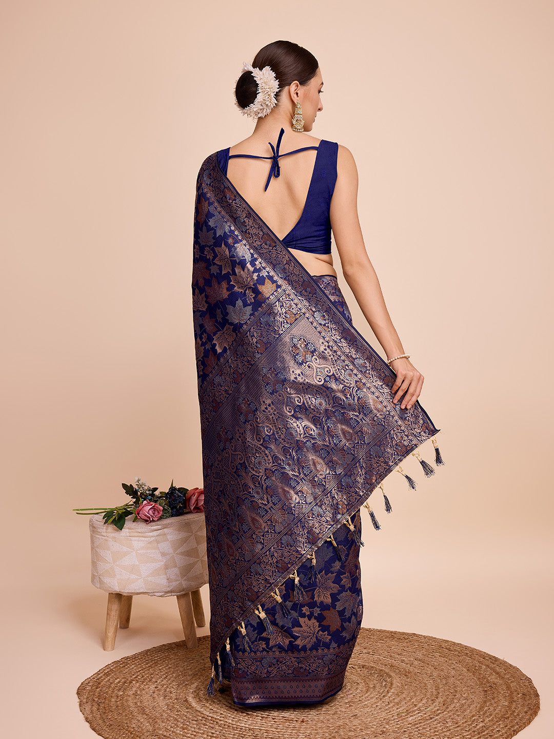 Vedant Vastram Soft Litchi Silk Banarasi Silk Saree - Navy | Swadesiicart