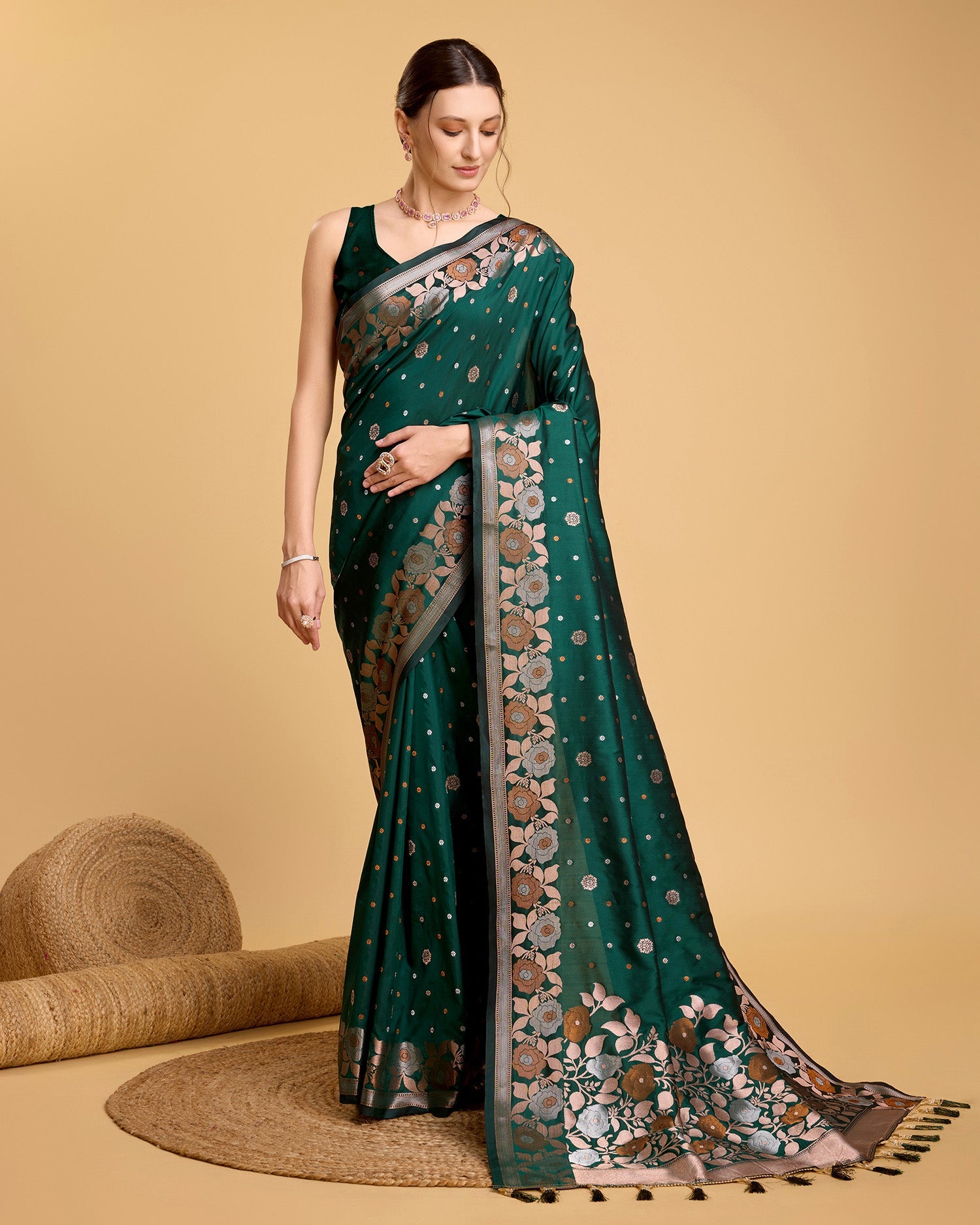 Vedant Vastram Soft Litchi Silk Banarasi Silk Saree - Green | Swadesiicart