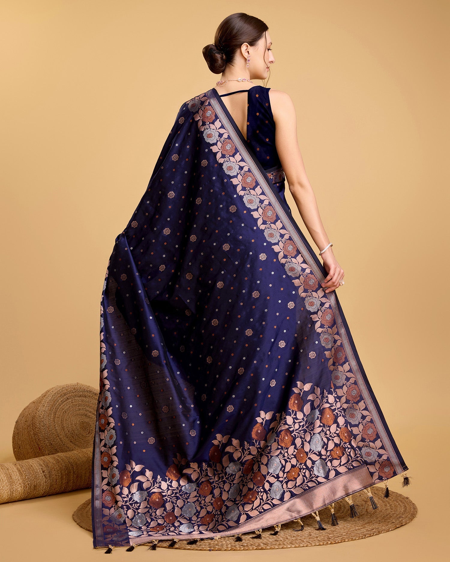 Vedant Vastram Soft Litchi Silk Banarasi Silk Saree - Navy | Swadesiicart
