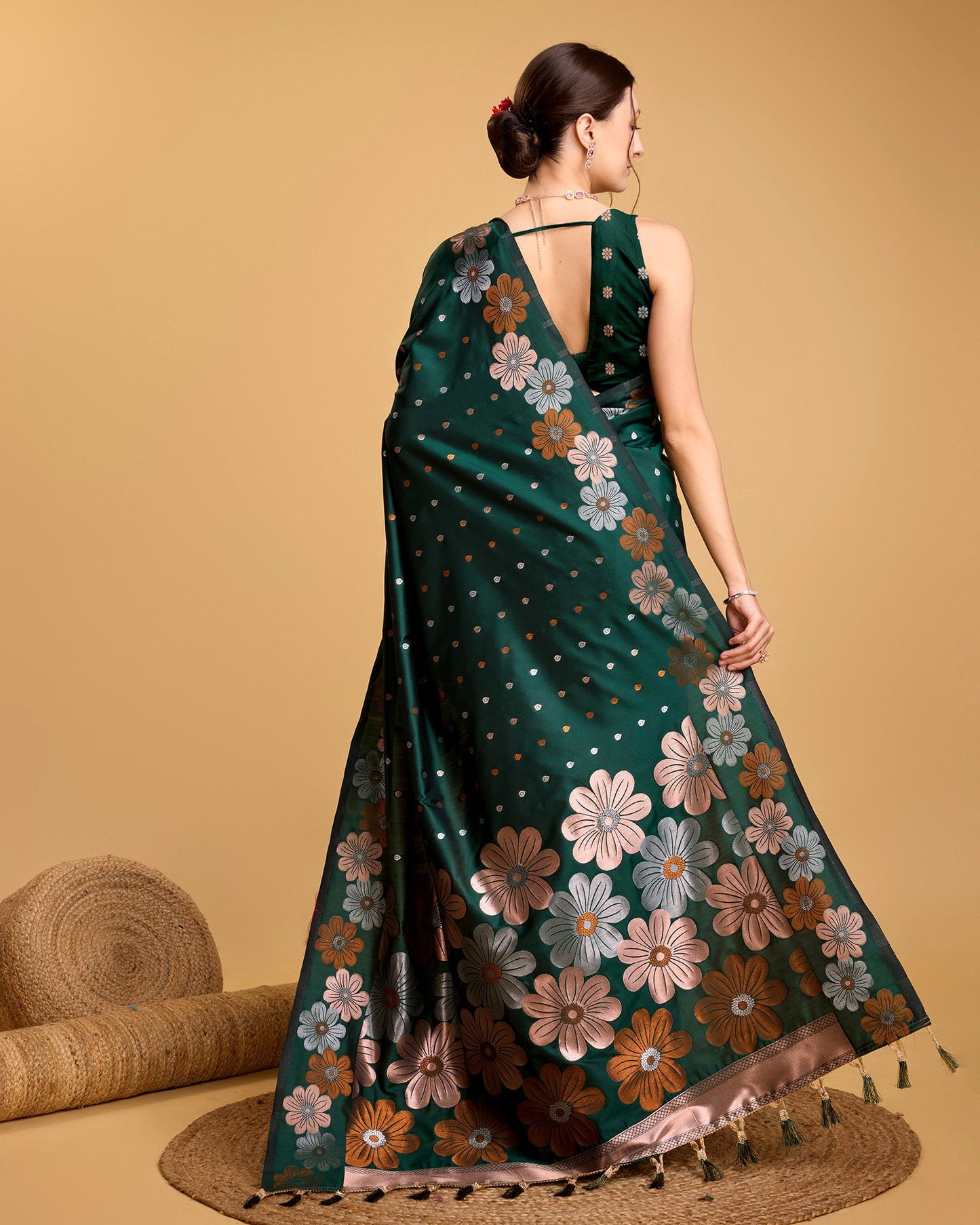 Vedant Vastram Soft Litchi Silk Banarasi Silk Saree - Green | Swadesiicart