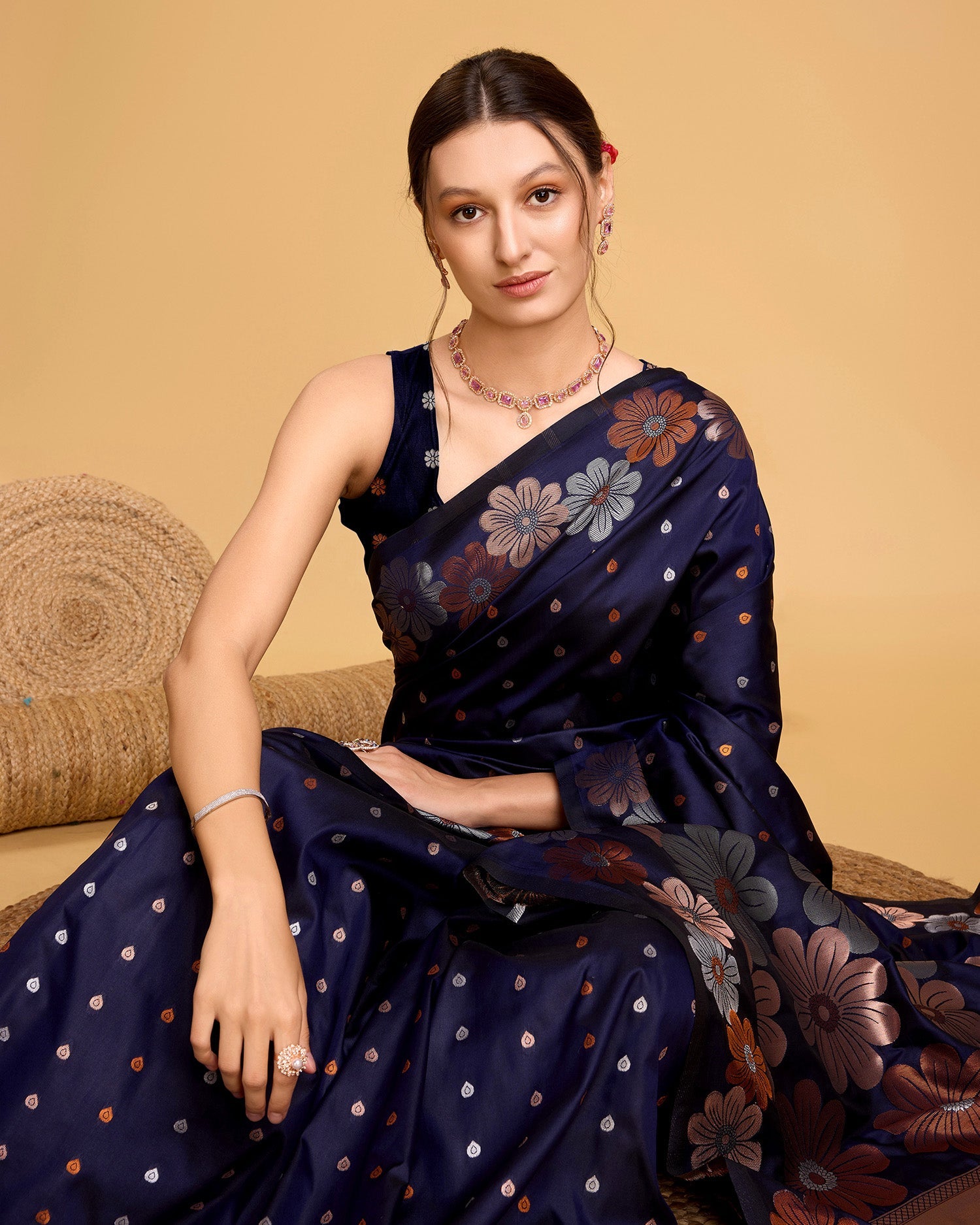 Vedant Vastram Soft Litchi Silk Banarasi Silk Saree - Navy | Swadesiicart