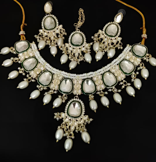 Jewel City Exquisite Pearl and Emerald Necklace Set | Swadesiicart