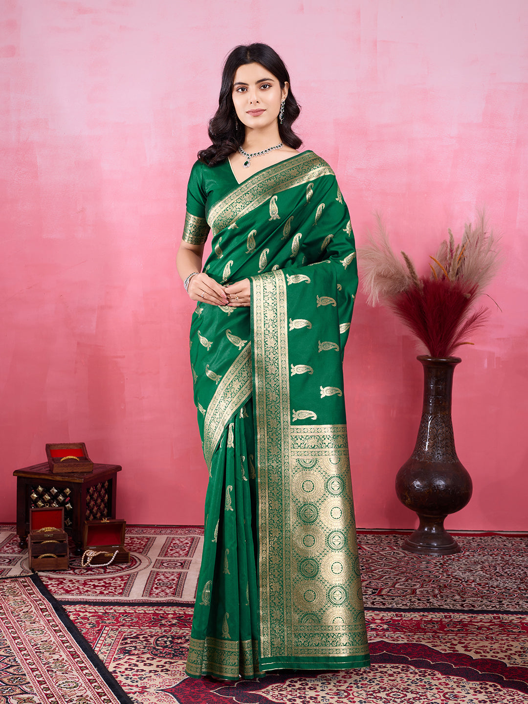 Vedant Vastram Banarasi Silk Fashion Saree - Green | Swadesiicart