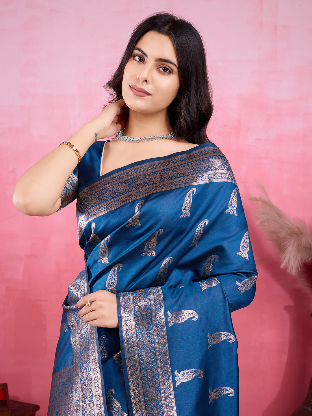 Vedant Vastram Banarasi Silk Fashion Saree - Morpinch | Swadesiicart