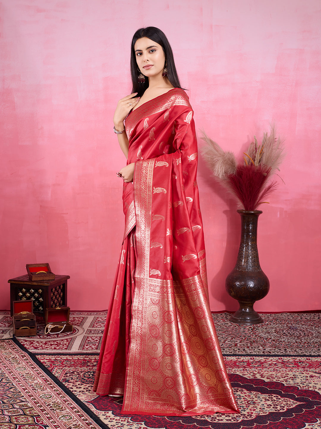 Vedant Vastram Banarasi Silk Fashion Saree - Red | Swadesiicart
