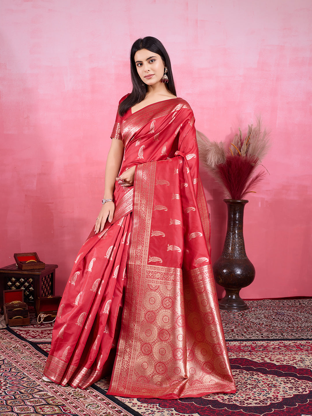 Vedant Vastram Banarasi Silk Fashion Saree - Red | Swadesiicart