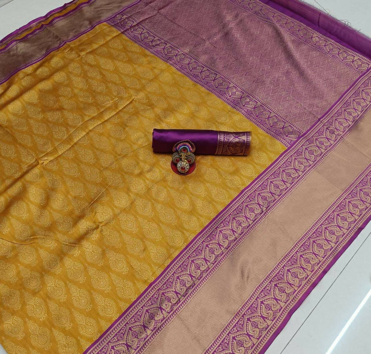 DEIANA'S Beautiful Designer Golden zari Soft Lichi Silk Saree - Yellow - Swadesiicart
