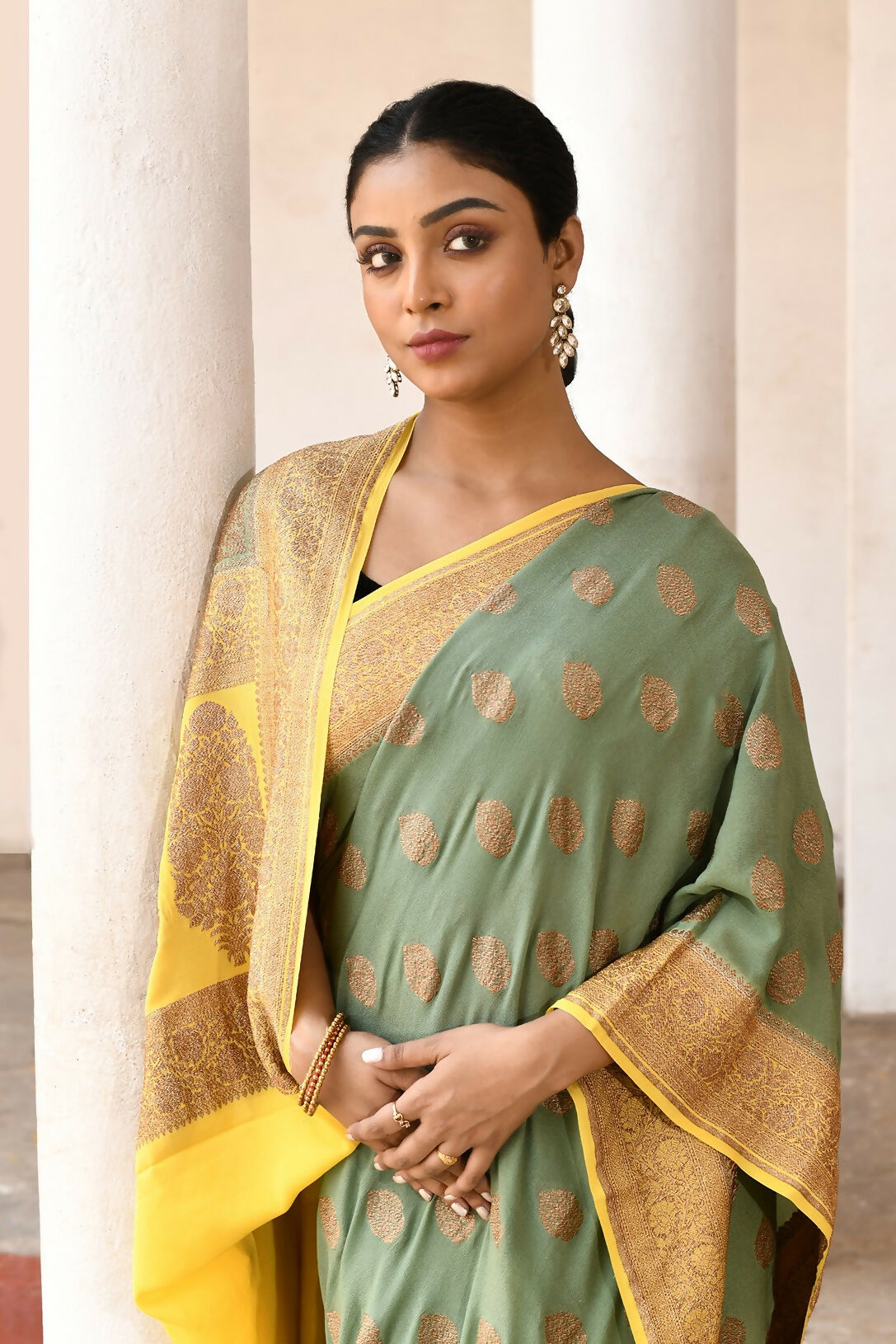 Joban Fashion Grass Green Crepe Chiffon Pure Handloom Banarasi Silk Saree | Swadesiicart